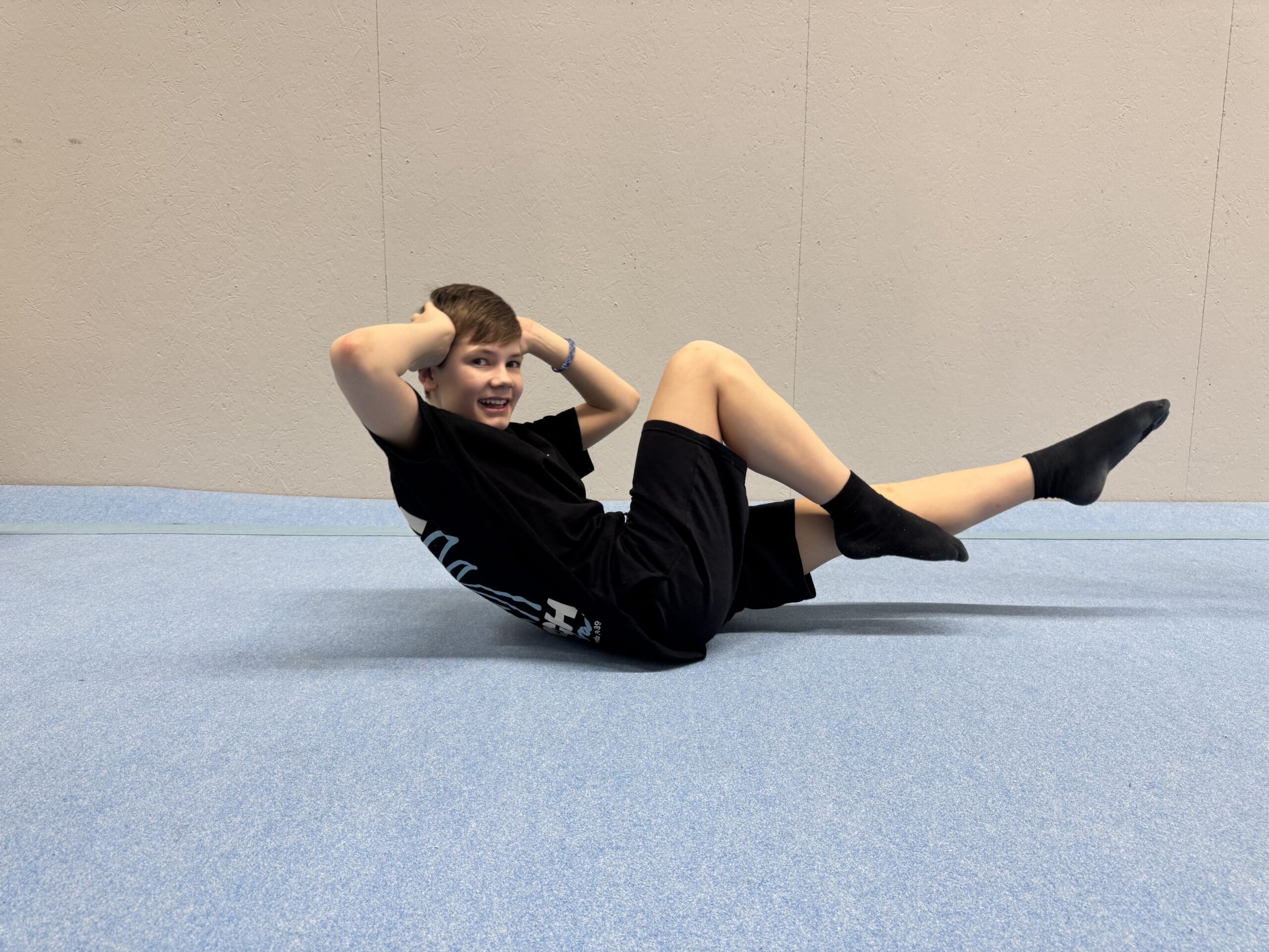 Everest som tränar magmuskler